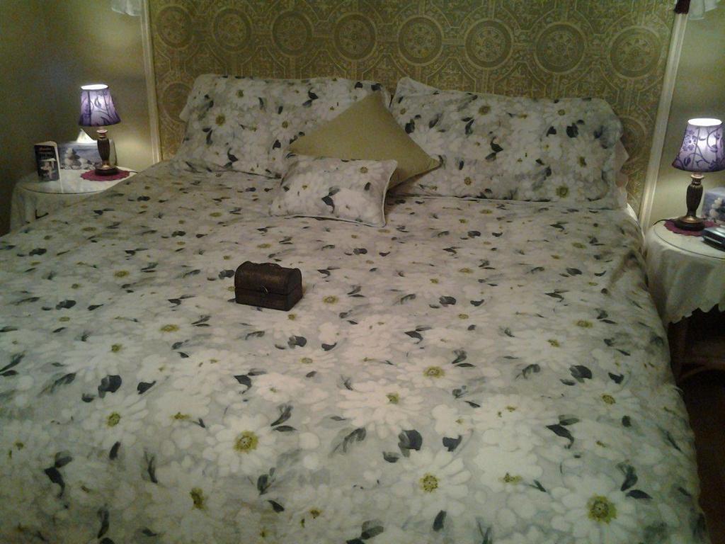 Ici Et Maintenant Bed and Breakfast Magog Buitenkant foto
