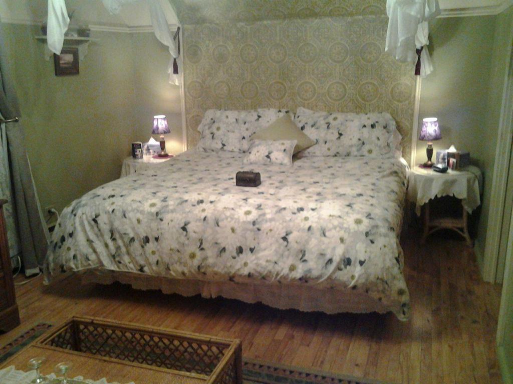 Ici Et Maintenant Bed and Breakfast Magog Buitenkant foto