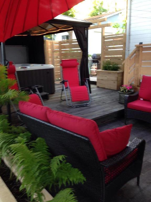 Ici Et Maintenant Bed and Breakfast Magog Buitenkant foto