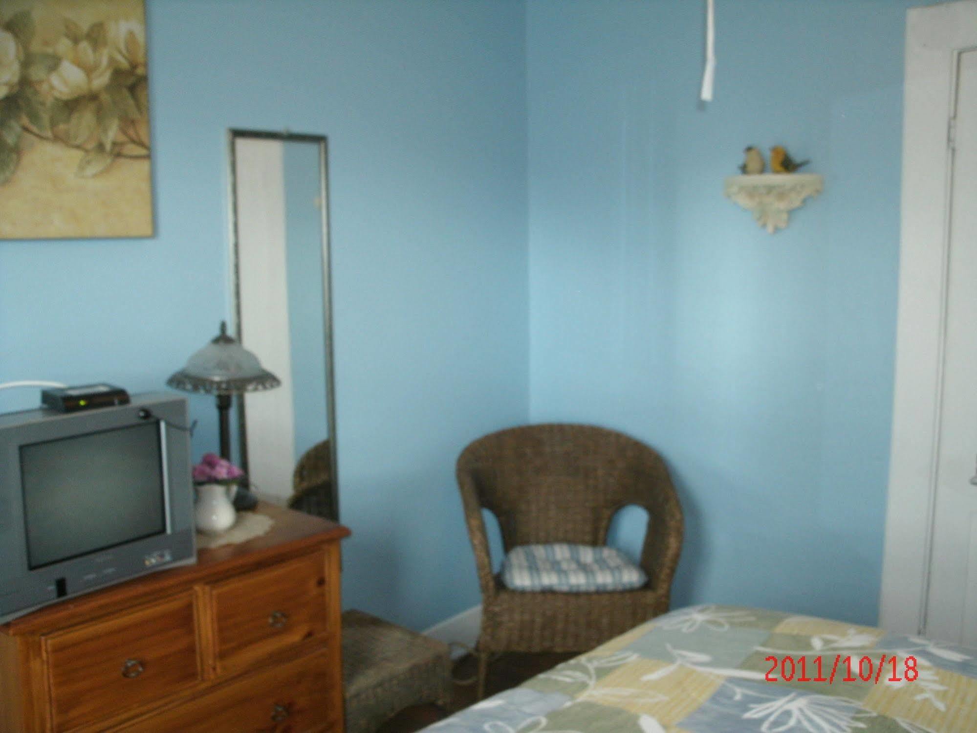 Ici Et Maintenant Bed and Breakfast Magog Buitenkant foto